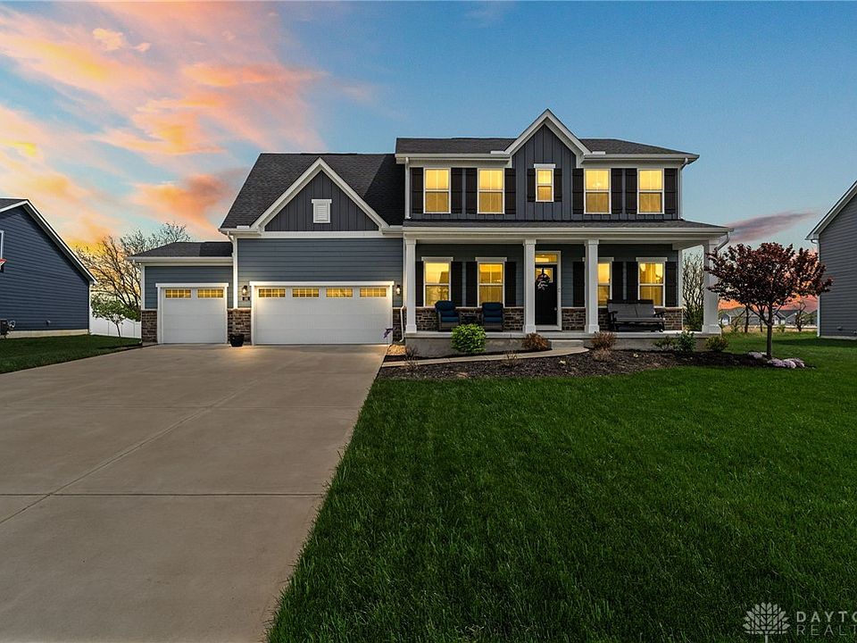 1st image of 191 Chapel Dr E