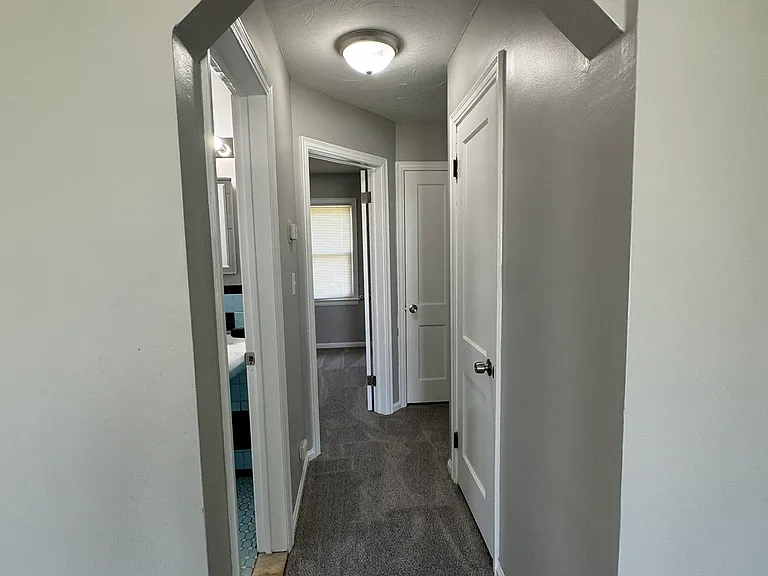 12835 Plum St — Photo 7