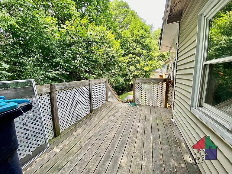 181-185 Washington St — Photo 11