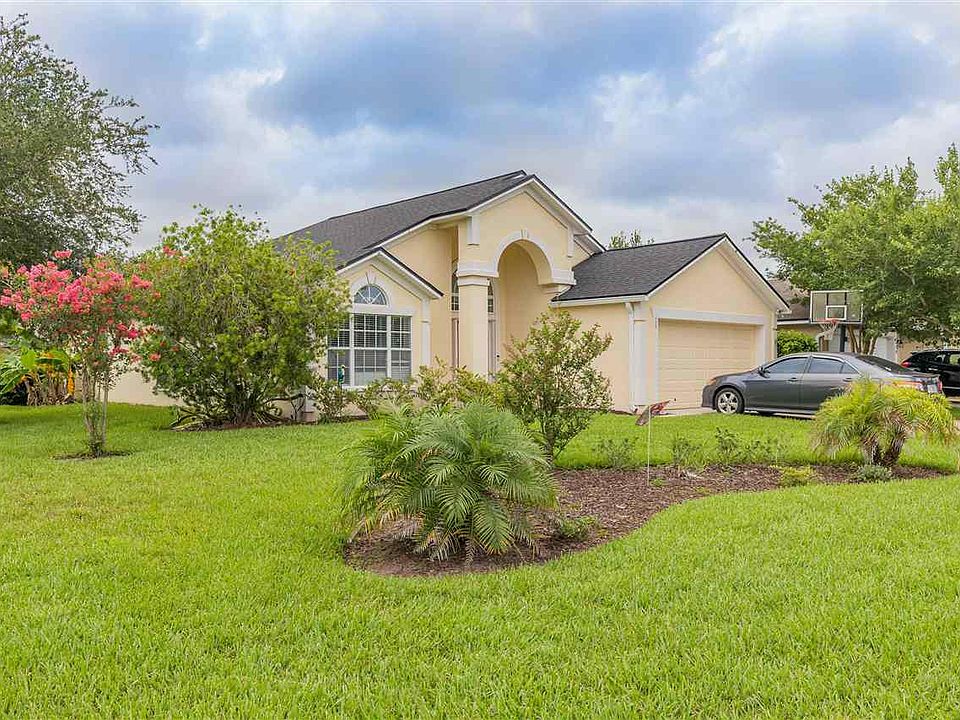 1st image of 825 Oak Arbor Cir