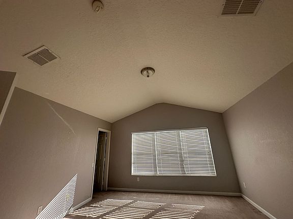 4th image of 1073 Rock Harbor Ave