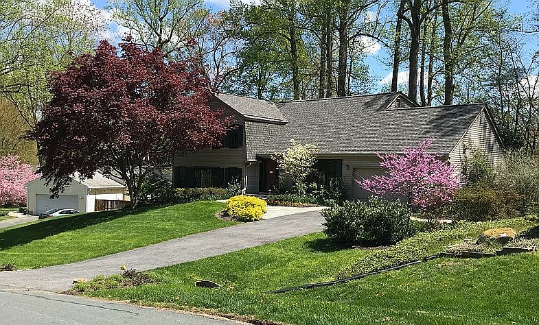 2nd image of 1904 Grayslake Dr