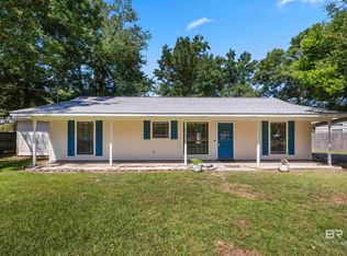 825 Dauphine Cir, Daphne, AL 36526
