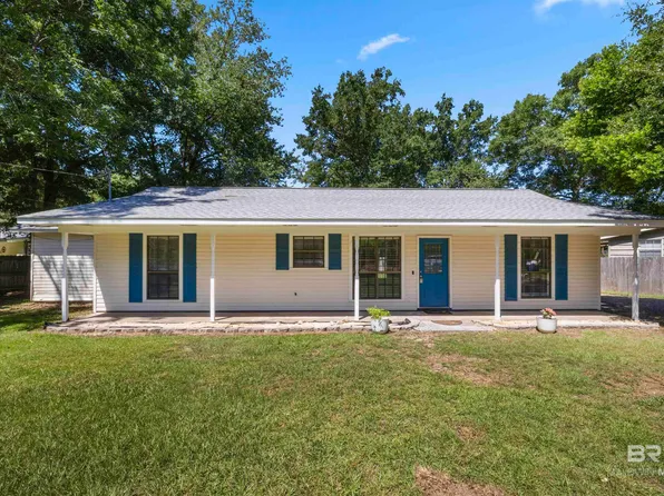 825 Dauphine Cir, Daphne, AL 36526