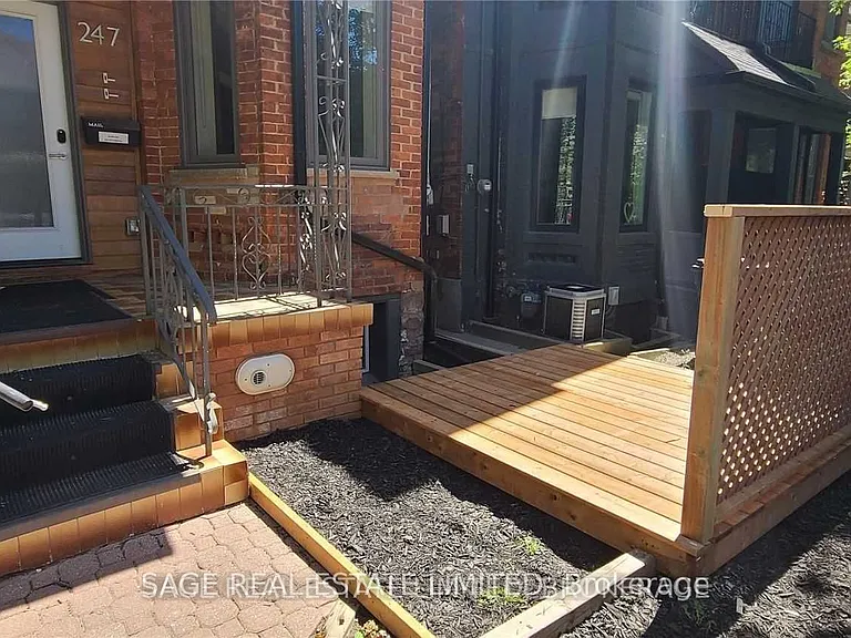 247 Lisgar St — Photo 12