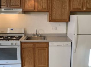 82 Robbins St #5, Waltham, MA 02453