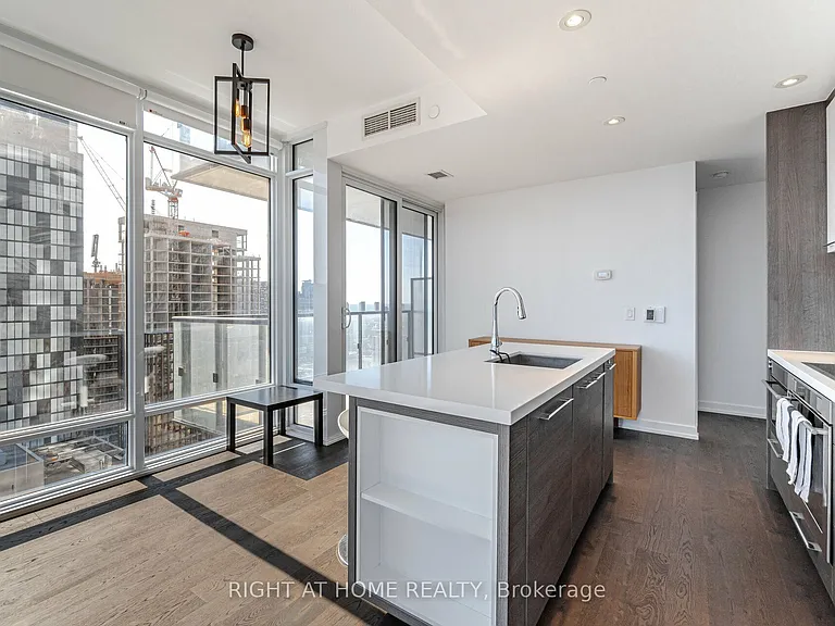 488 University Ave S #2507 — Photo 8