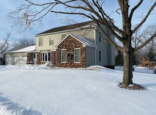 4215 Morelle Rd NE, Cedar Rapids, IA 52411