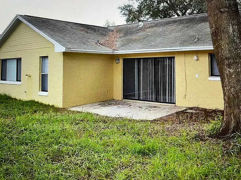 309 Alba Ln — Photo 8