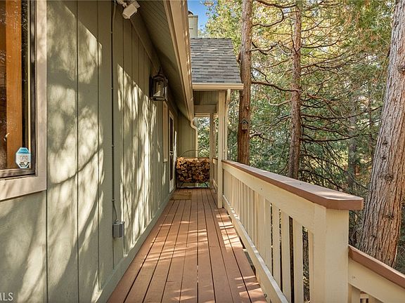 4th image of 27332 Pinewood Dr