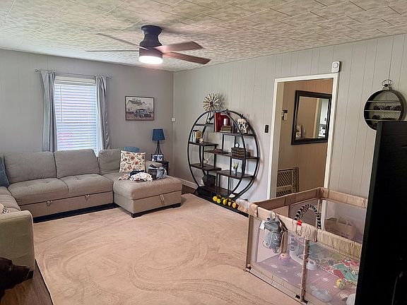 4th image of 2826 Emory Ln