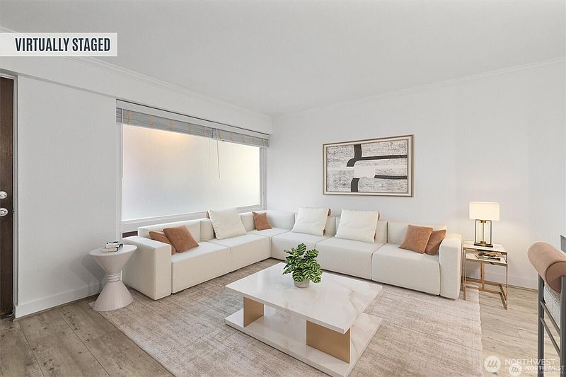 3rd image of 752 Bellevue Avenue E #202