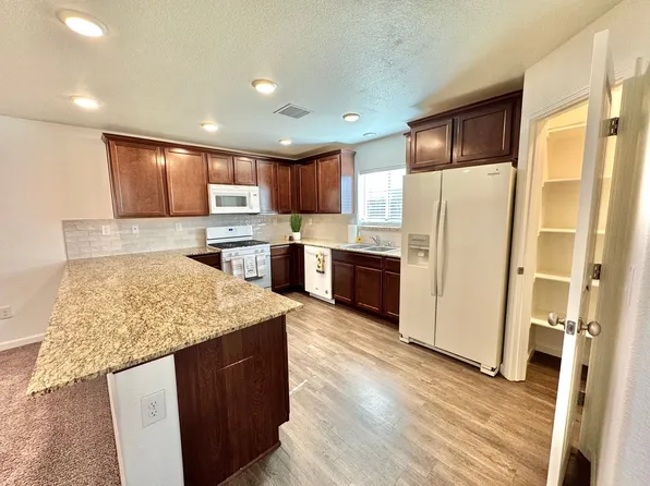 611 Fallon Station Rd, Reno, NV 89506