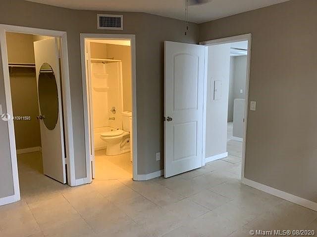1st image of 4000 NW 87th Ave #4000
