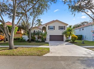 5720 NW 60th St, Parkland, FL 33067