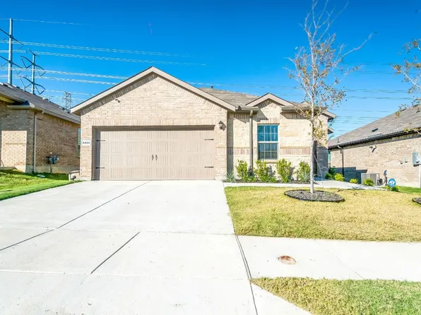 8825 Timber Gulch Cir, Fort Worth, TX 76179