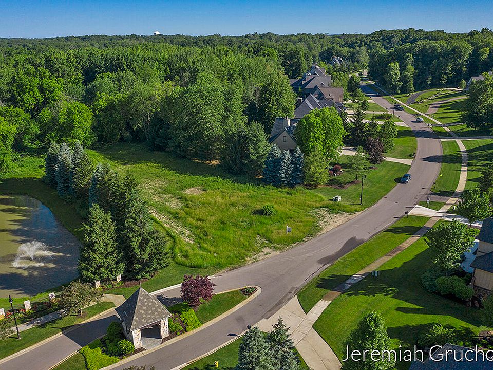 5830 Manchester Hills Dr SE, Grand Rapids, MI 49546 MLS 22024470