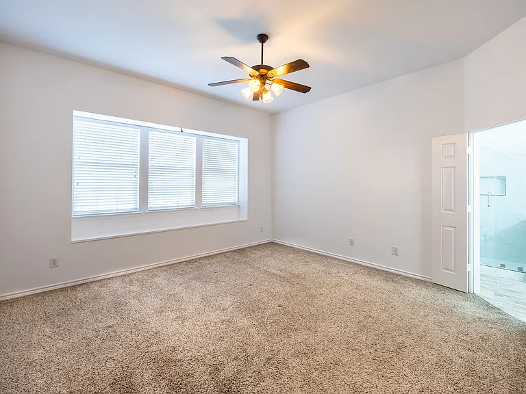 9127 Aristocrat Ln — Photo 17