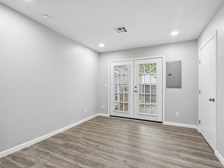 Dining room 2