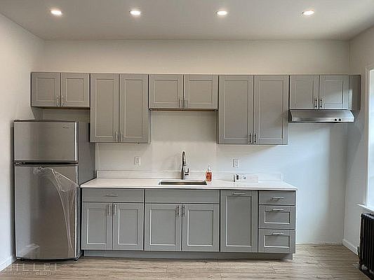 3rd image of 90-10 Jamaica Ave #2F
