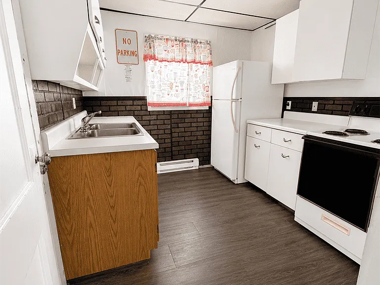 578 Dearborn Ave #1 — Photo 3