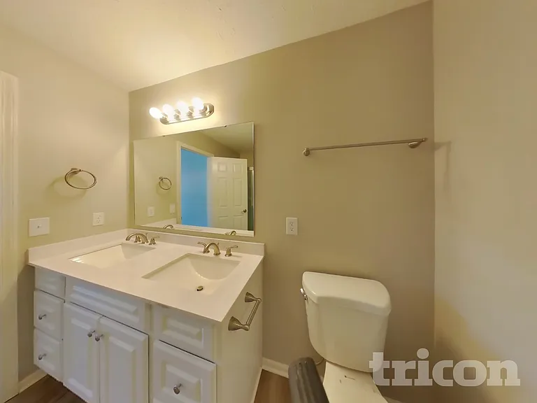 6612 Smithfield Dr — Photo 8