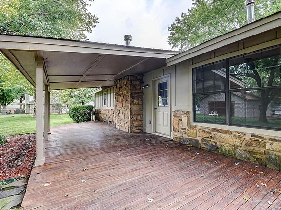 5th image of 9758 Swan Dr