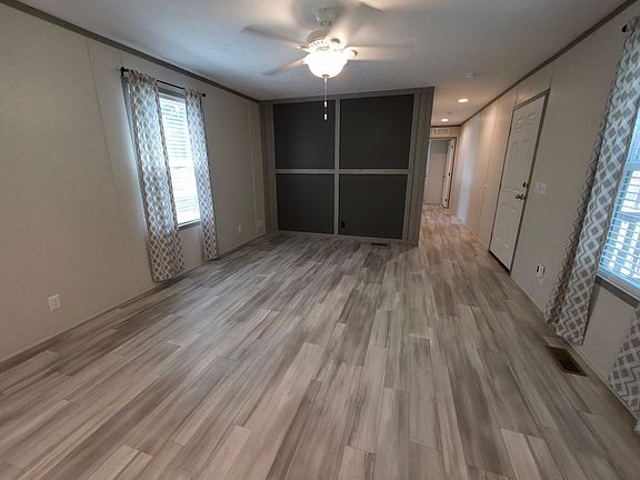 4th image of 1308 W Arlington Ave
