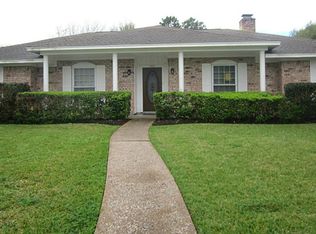 502 Bayview Dr, Seabrook, TX 77586