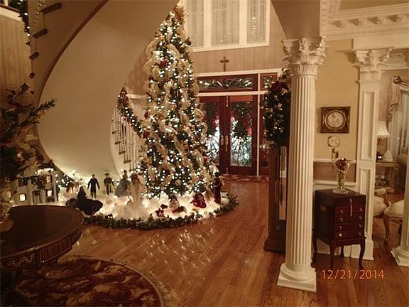 4th image of 5 Oak Alley Dr