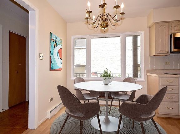 4th image of 1131 W Lunt Ave APT 205