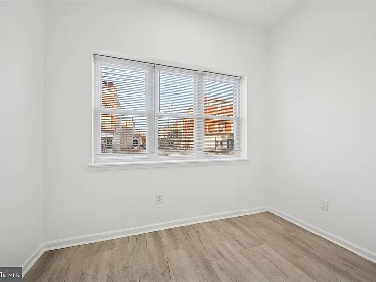 1418 W Erie Ave #4 — Photo 9