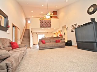 11820 N Sir Lancelot Ln, Cromwell, IN 46732