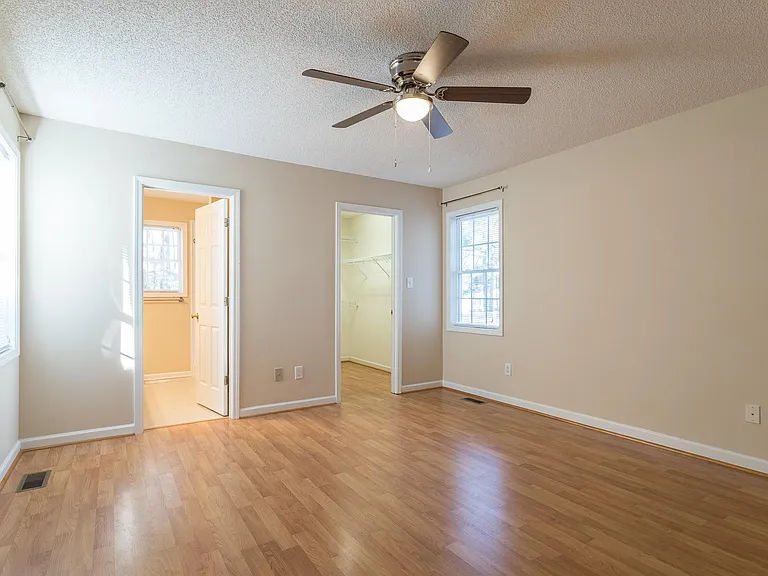 60 Blairwood Dr — Photo 22