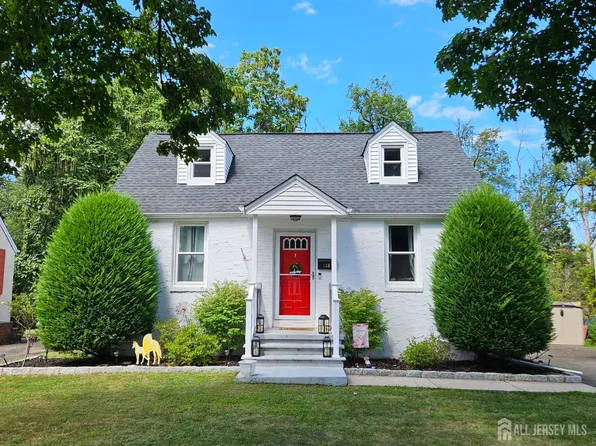 138 3rd St, Dunellen, NJ 08812