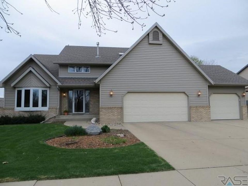 1st image of 1001 E Libby Ln