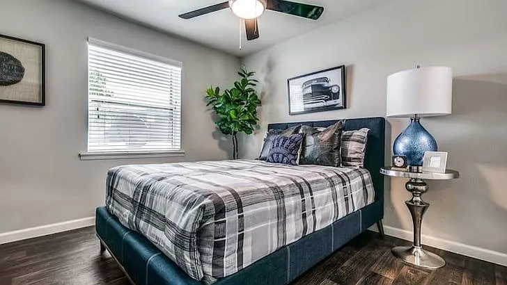 1 bed, 566 sqft, $975 — Photo 4
