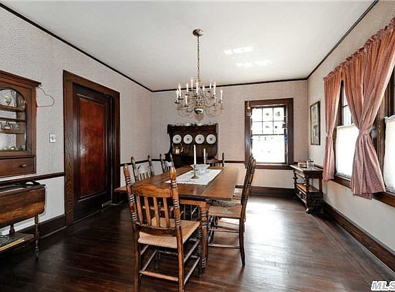 5th image of 1059 Stanton Ave