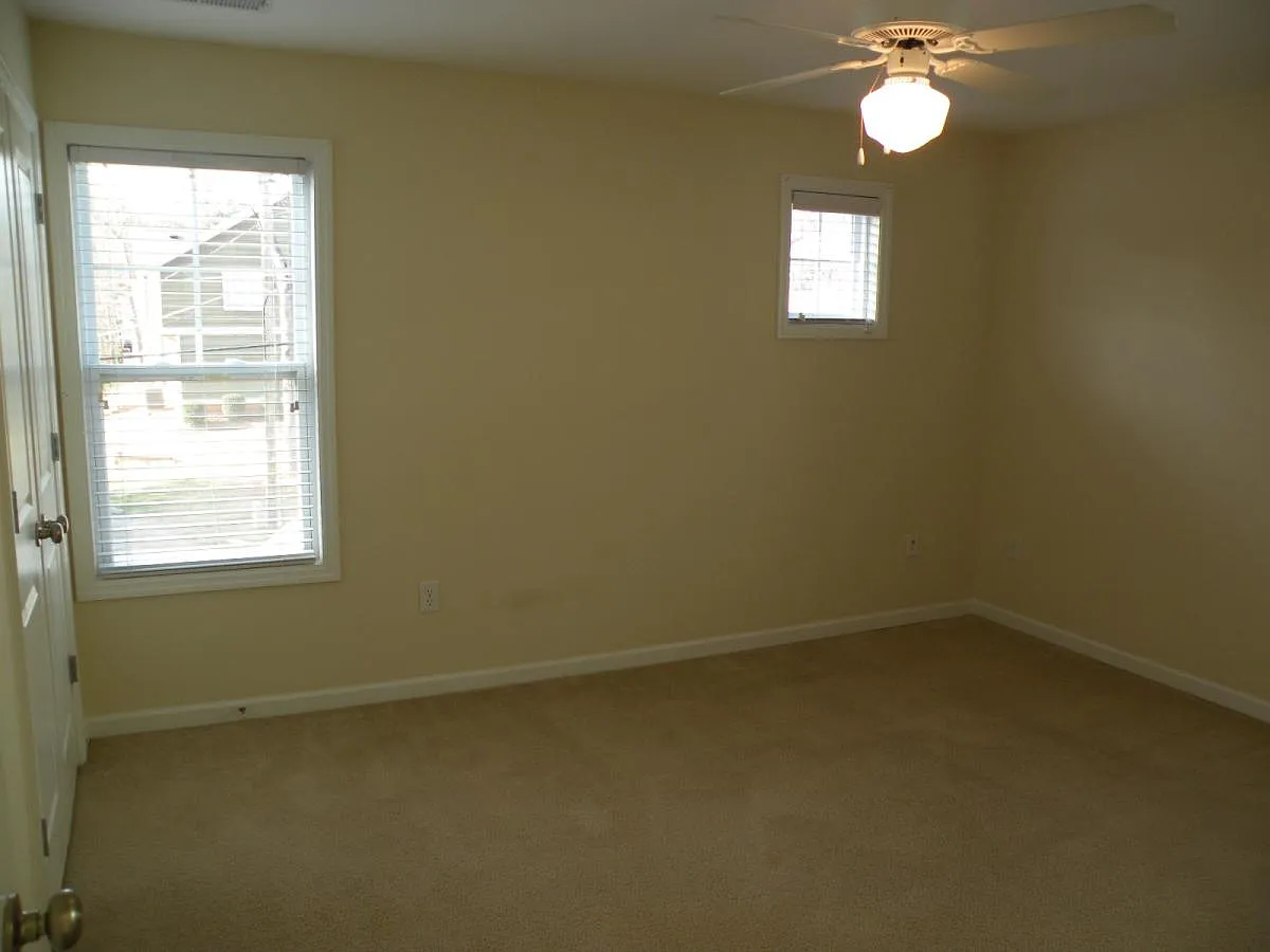 3 bed, 1586 sqft, $1,800 — Photo 3