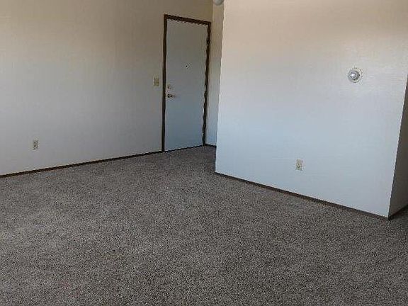 2nd image of 130 Bonnie St APT B