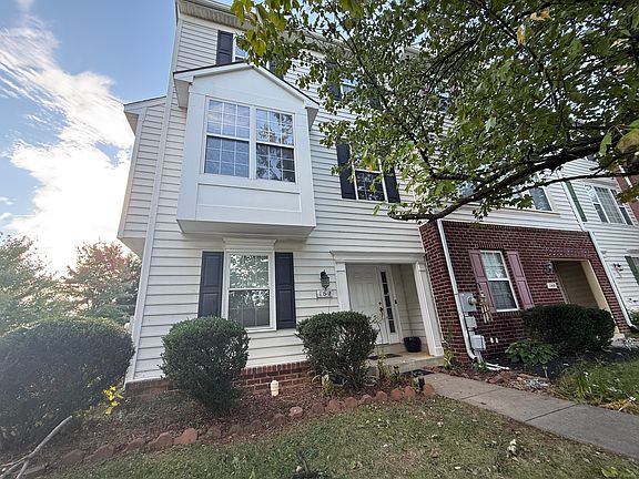 4th image of 162 Penwick Cir