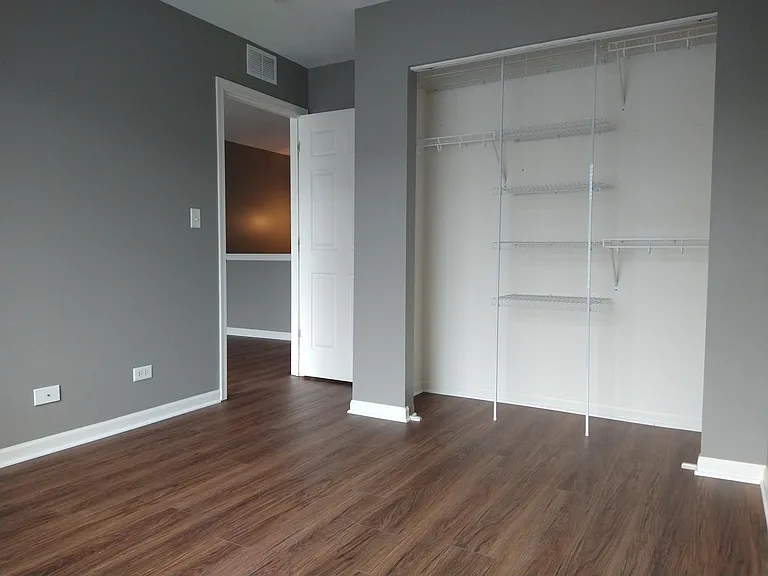 616 Lincoln Station Dr — Photo 14