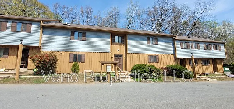 40 McIntyre St #C5 — Photo 1