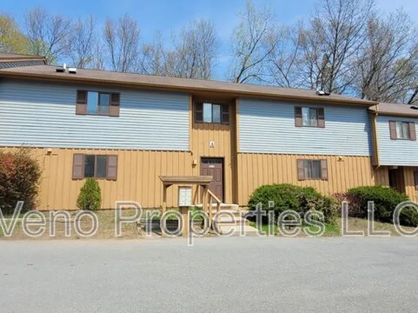 40 McIntyre St, Fort Edward, NY