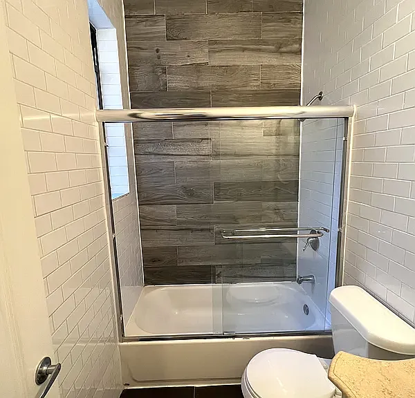 979 Seneca Ave #3 — Photo 9