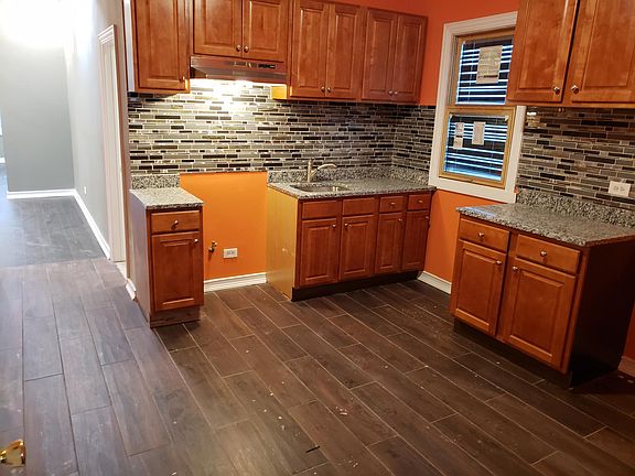 5th image of 4747 S Throop St #2