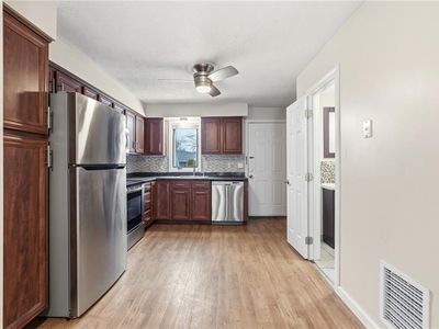 1 Zambarano Ave APT F, North Providence, RI, 02911