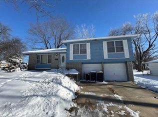 9211 Manchester Ave, Kansas City, MO 64138