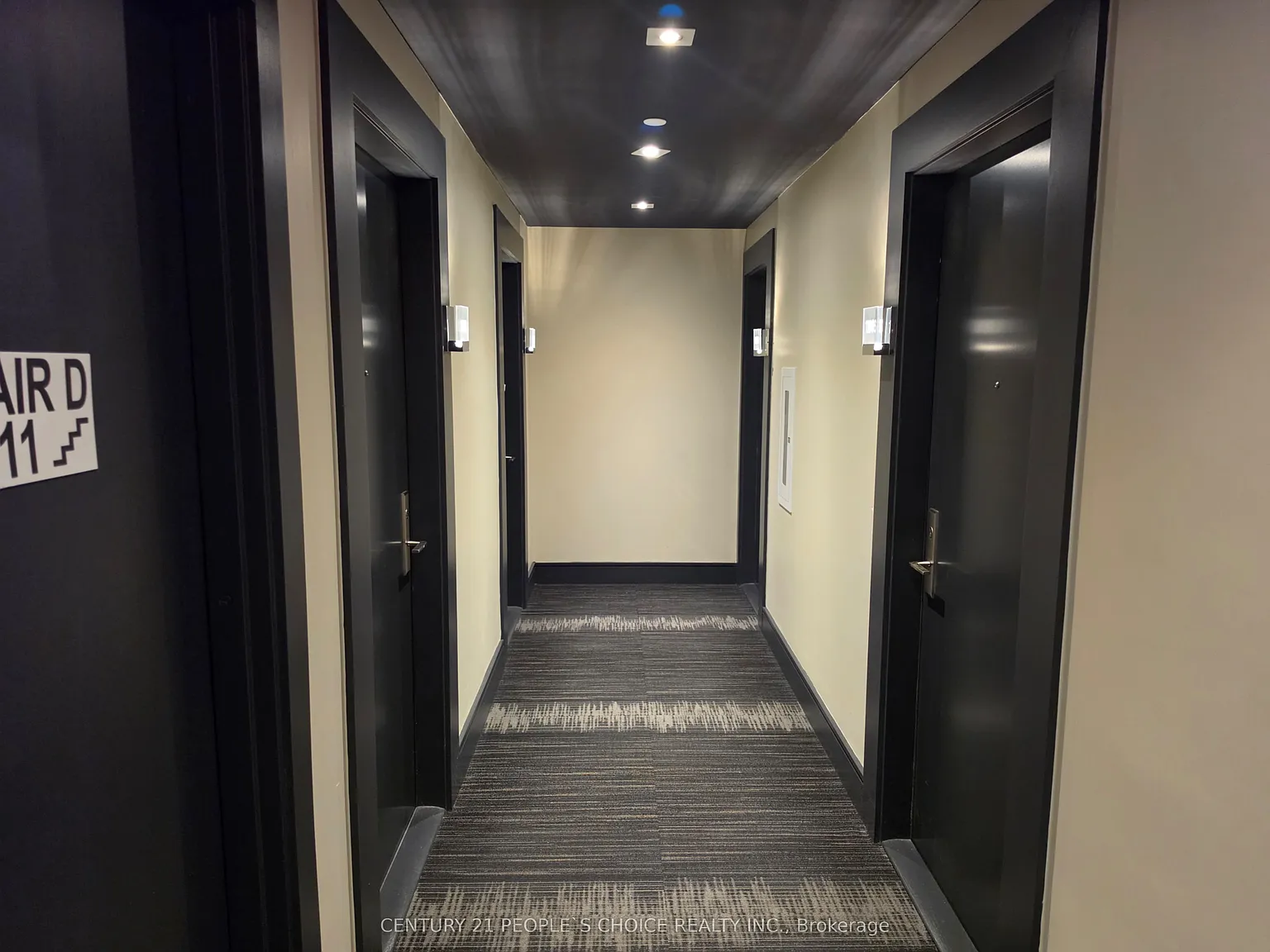 3 bed, $3,900 — Photo 2