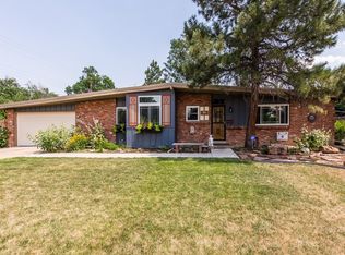 7098 S Penrose Ct, Centennial, CO 80122